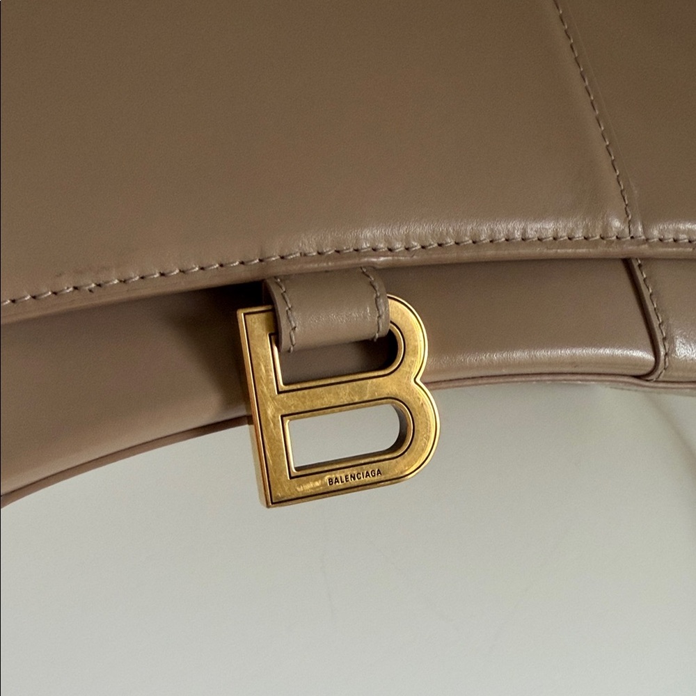 Authentic Balenciaga - Picture 5 of 12